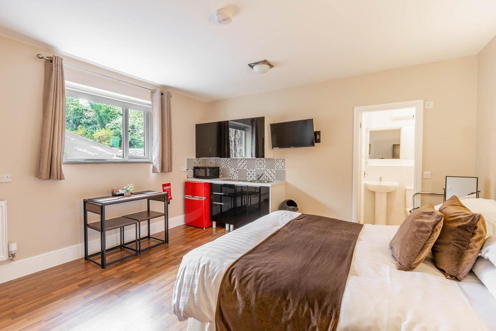 Windermere Studio Rooms - With Free Car Parking Onsite Exteriér fotografie