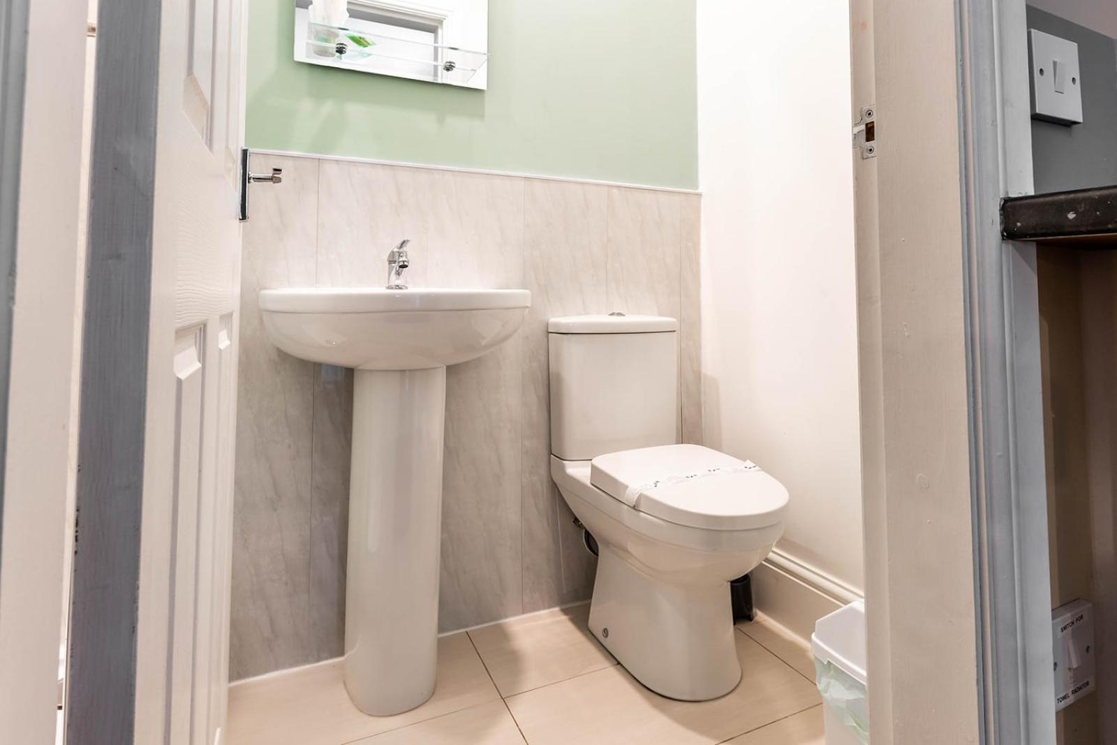 Windermere Studio Rooms - With Free Car Parking Onsite Exteriér fotografie