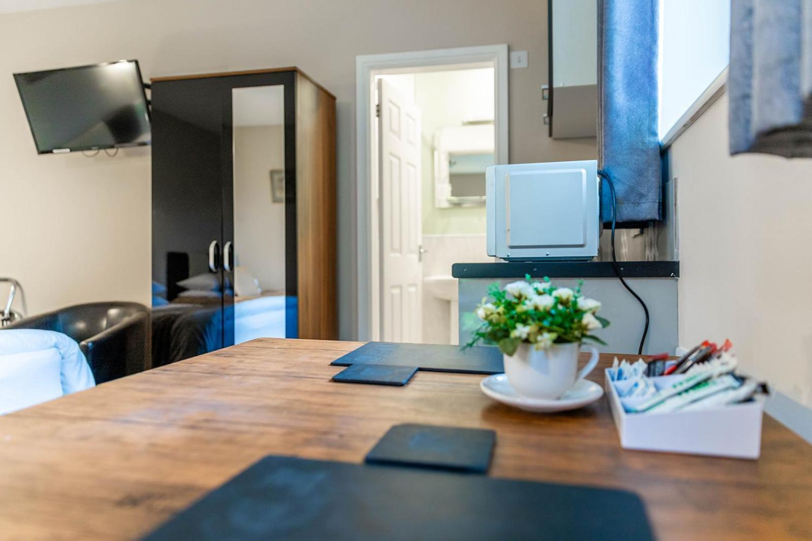 Windermere Studio Rooms - With Free Car Parking Onsite Exteriér fotografie