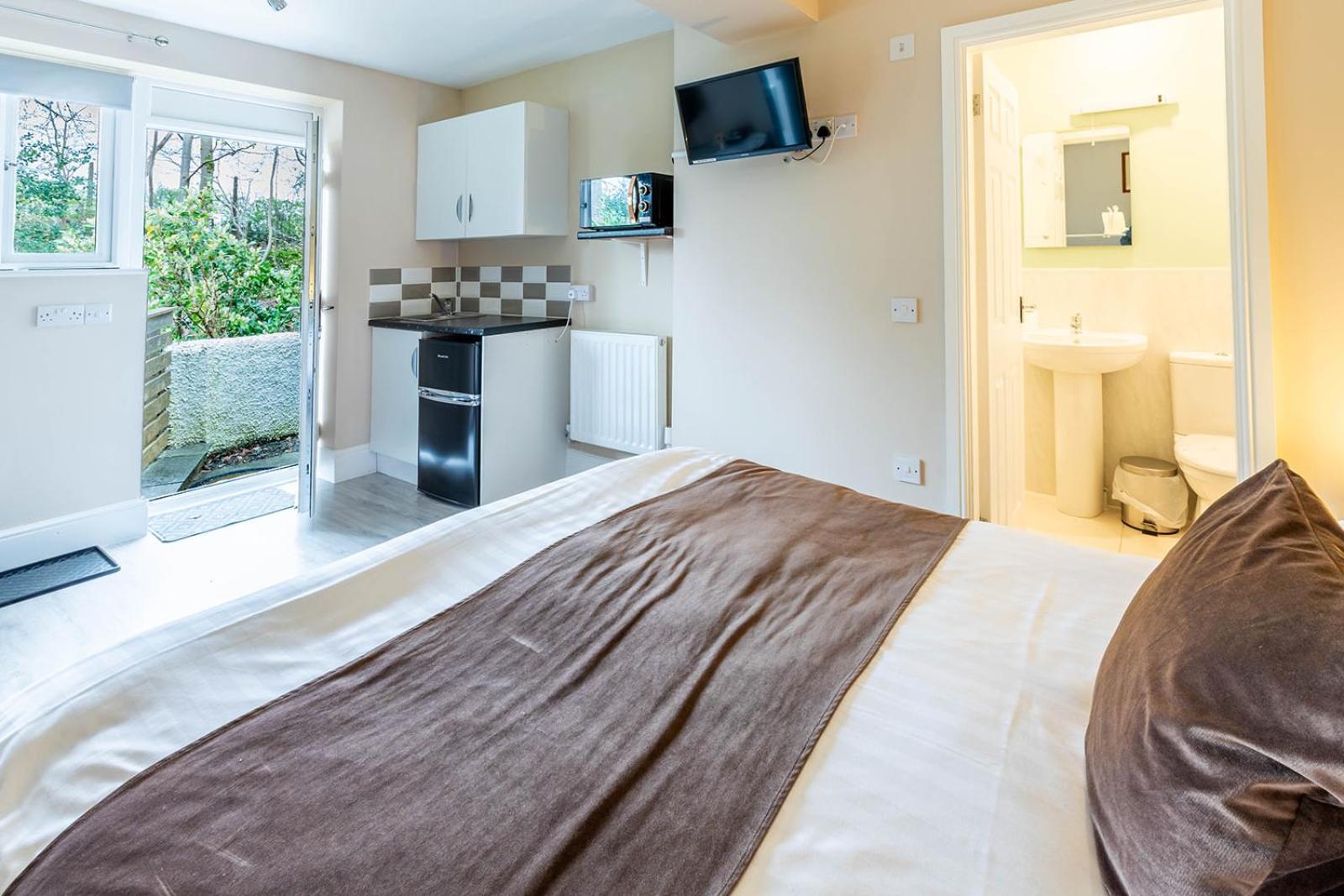 Windermere Studio Rooms - With Free Car Parking Onsite Exteriér fotografie